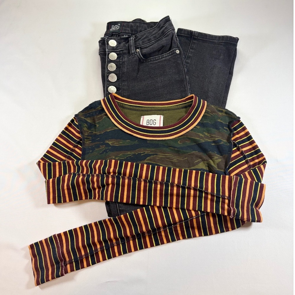 Urban Outfitters BDG Girlfriend Jeans Camo Striped Crop Top Outfit Bundle 24 XS